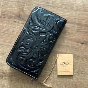 Patricia Nash Italian Leather Black Womens Wallet